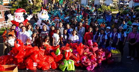 Pinay Student New 2024 Binigyan ng regalo Nasarap bigay na.